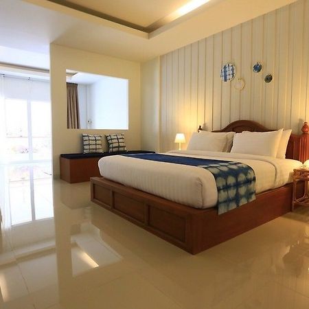 Baan Iyara Hotel Нан Екстериор снимка