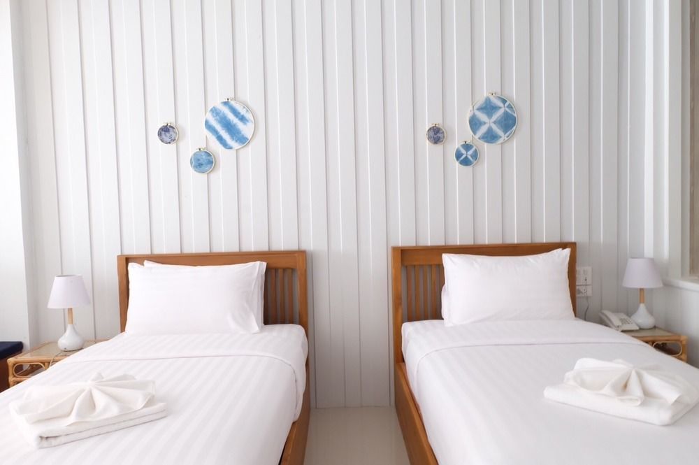 Baan Iyara Hotel Нан Екстериор снимка